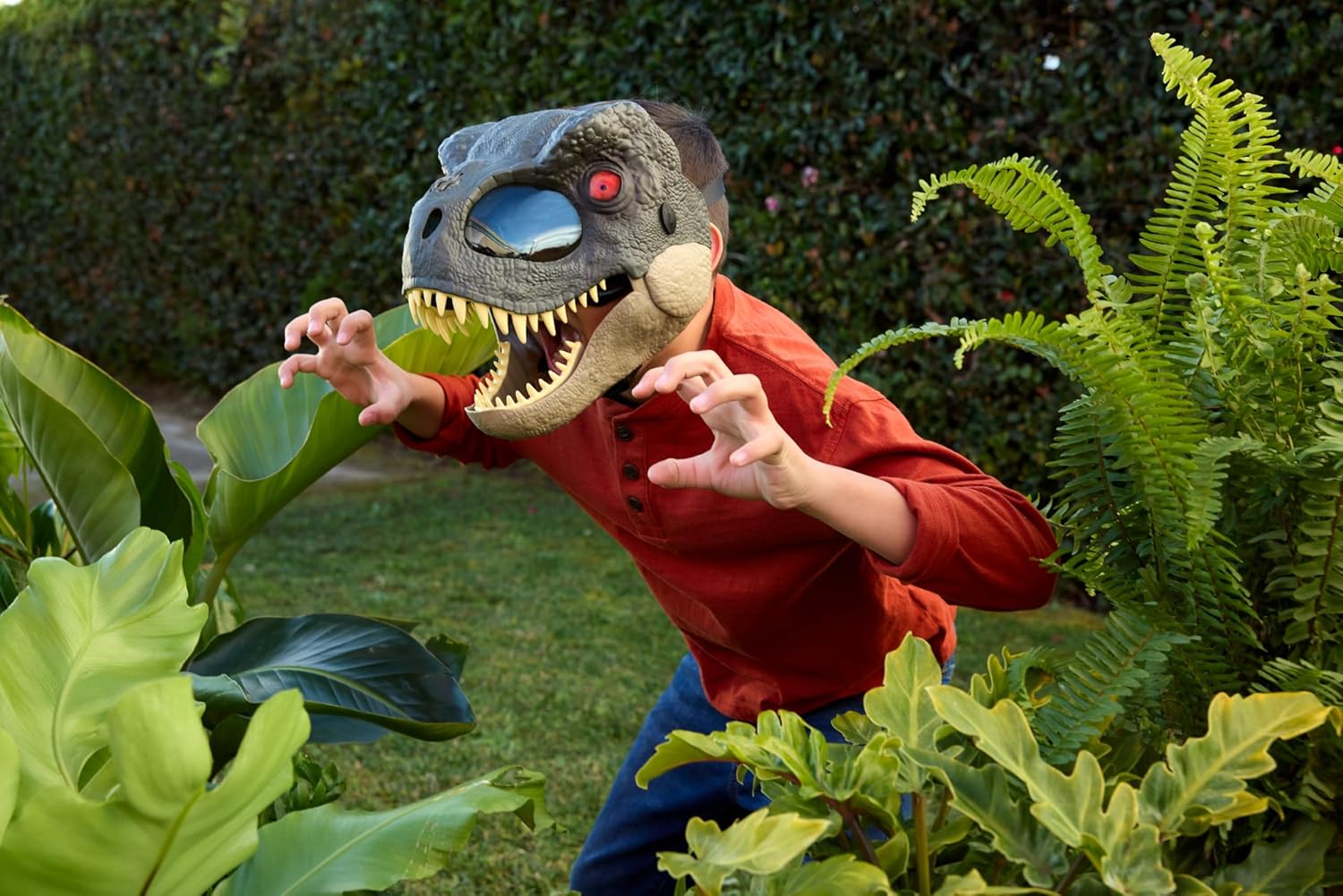 Jurassic World Rebirth T-Rex Rage 'N Roar Mask — LED Light-Up Eyes, 3-Level Roar & Scare Mode, Official Dinosaur Costume for Kids