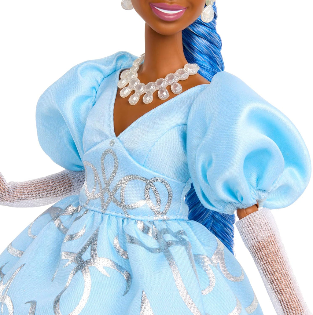 Disney Descendants: The Rise of Red – Queen Cinderella Fashion Doll with